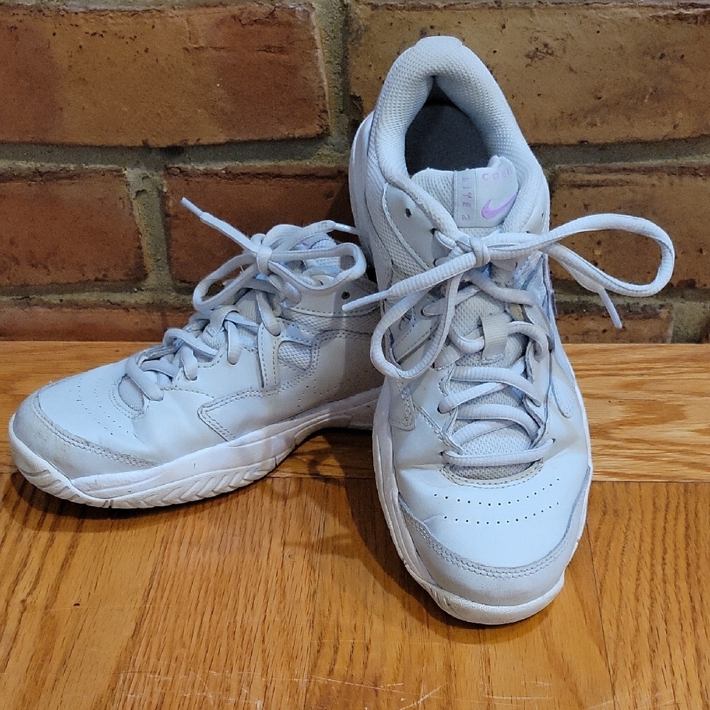 Nike Light Gray Sneakers